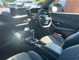 Peugeot 2008 Image 2