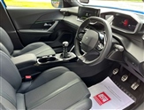 Peugeot 2008 Image 2