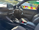 Peugeot 2008 Image 2