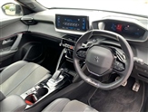Peugeot 2008 Image 2