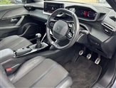 Peugeot 2008 Image 2