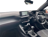 Peugeot 2008 Image 2