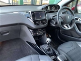 Peugeot 2008 Image 2