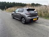 Peugeot 208 Image 5