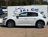 Peugeot 208 Image 4