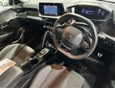 Peugeot 208 Image 5