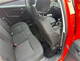 Peugeot 208 Image 6