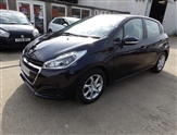 Peugeot 208 Image 3