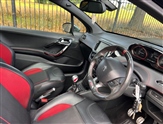 Peugeot 208 Image 2