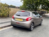 Peugeot 208 Image 6