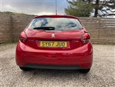 Peugeot 208 Image 3