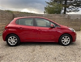 Peugeot 208 Image 4
