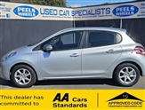 Peugeot 208 Image 4