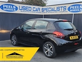 Peugeot 208 Image 6
