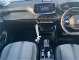 Peugeot 208 Image 4