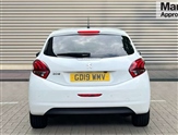 Peugeot 208 Image 4