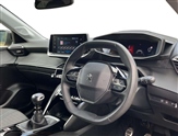 Peugeot 208 Image 5