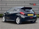 Peugeot 208 Image 2