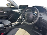 Peugeot 208 Image 5
