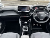 Peugeot 208 Image 4