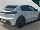 Peugeot 208 Image 3