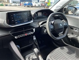 Peugeot 208 Image 5