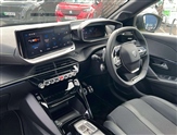 Peugeot 208 Image 5