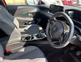Peugeot 208 Image 4