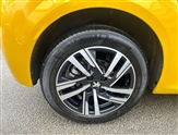 Peugeot 208 Image 5