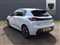 Peugeot 208 Image 3