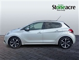Peugeot 208 Image 6