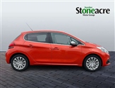 Peugeot 208 Image 3