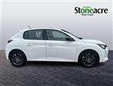 Peugeot 208 Image 2