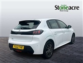 Peugeot 208 Image 3