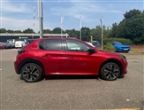 Peugeot 208 Image 2