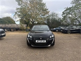 Peugeot 208 Image 3