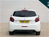 Peugeot 208 Image 4