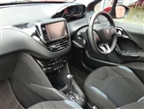 Peugeot 208 Image 2