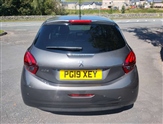 Peugeot 208 Image 5