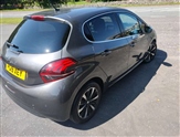 Peugeot 208 Image 6