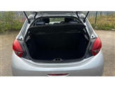 Peugeot 208 Image 4