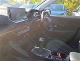Peugeot 208 Image 2