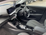 Peugeot 208 Image 2