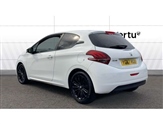 Peugeot 208 Image 2