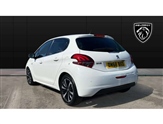 Peugeot 208 Image 2