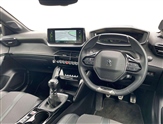 Peugeot 208 Image 6