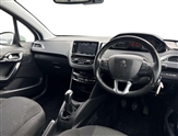 Peugeot 208 Image 6