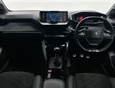 Peugeot 208 Image 5