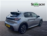 Peugeot 208 Image 3