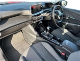 Peugeot 208 Image 2